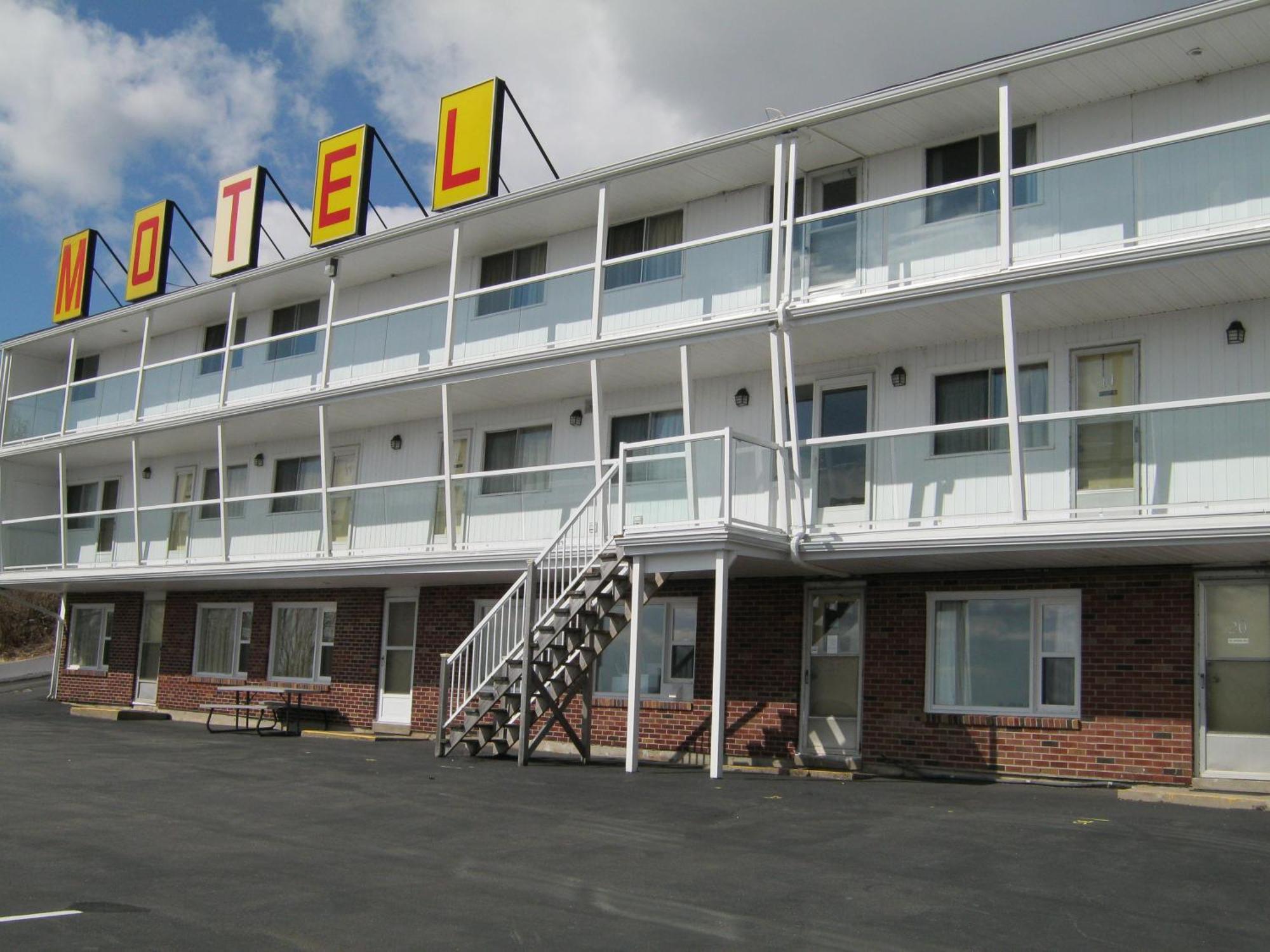 Hillside Motel 세인트존 외부 사진