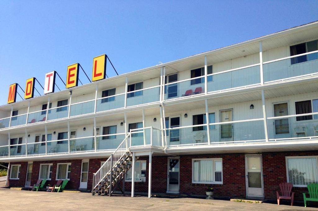 Hillside Motel 세인트존 외부 사진